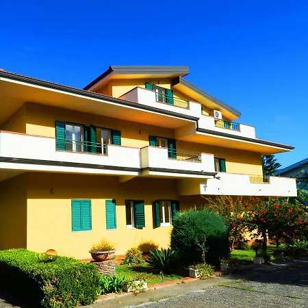 Locazione Turistica 85 *